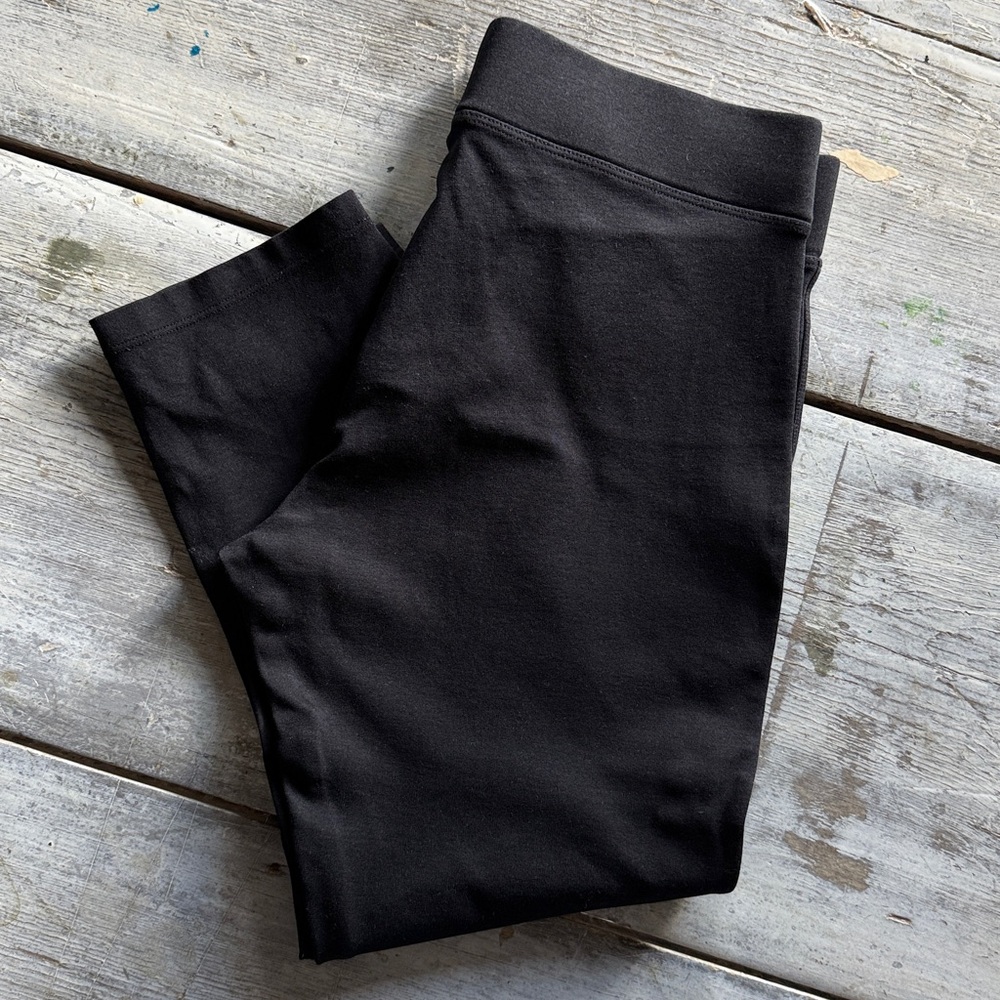 American Giant size 8 capri